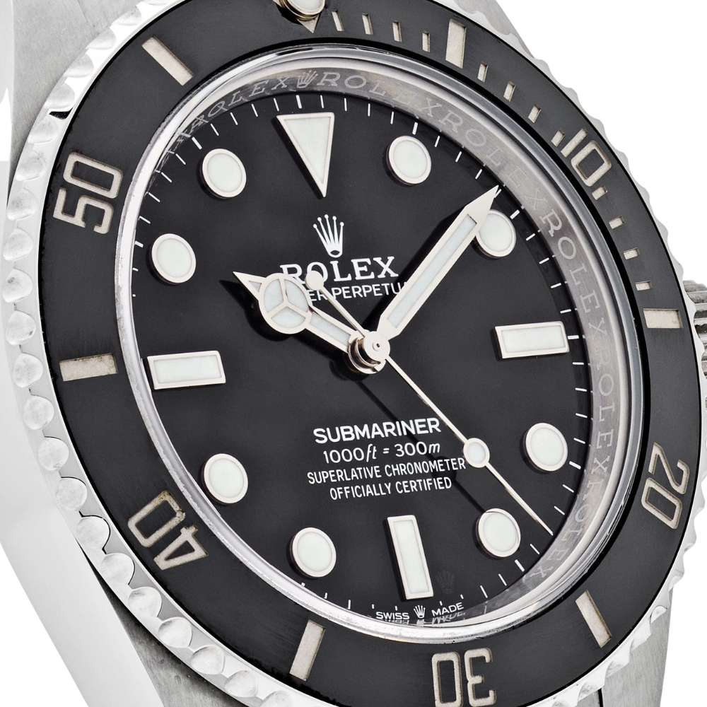 Rolex Submariner Oystersteel Ref# 124060 - Image 7